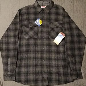 NWT Wrangler Breathe-Dri flannel w/ side pockets